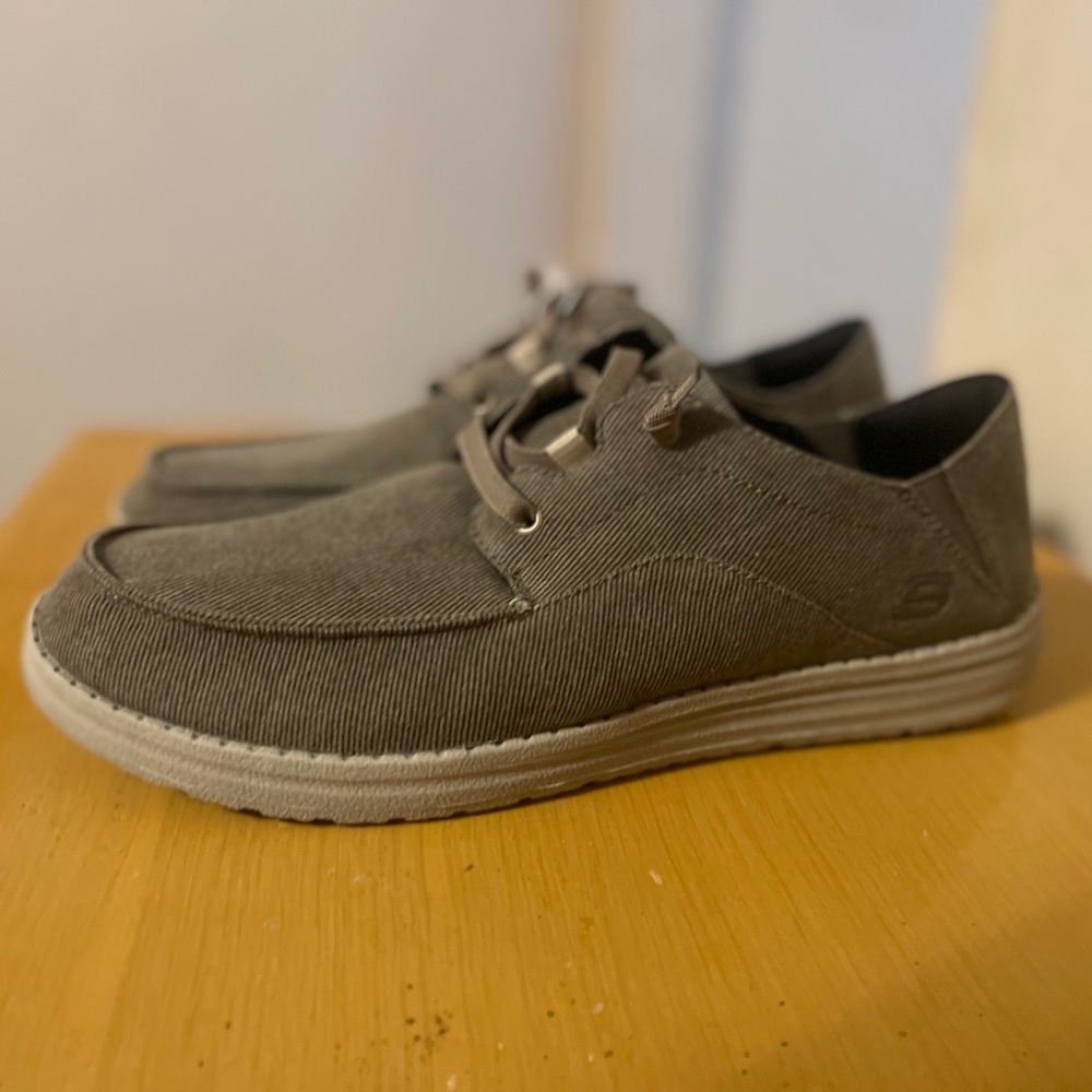 Skechers canvas moccasins size 11